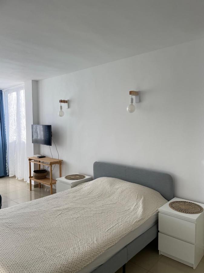 Studio Eldorado Arona  Luaran gambar